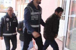 3 akademisyene FET&Ouml;'den tutuklama