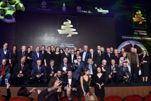 En b&uuml;y&uuml;k alkış onlar i&ccedil;in