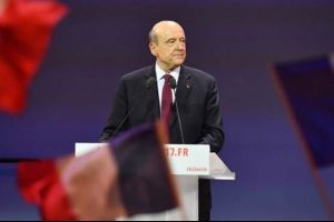 Juppe'nin mitingine gurbet&ccedil;ilerden destek