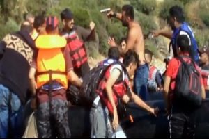 Ege'de 60 ka&ccedil;ak, Yunan sahil g&uuml;venlik ekiplerince kurtarıldı