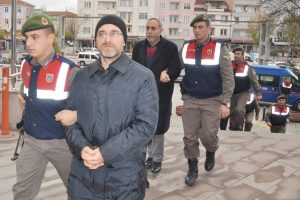Bursa'da 'Bylock'ta kırmızı liste' operasyonunda 3 tutuklama