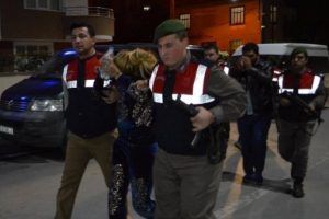 Sinoplu şehidin baba evine giren hırsızlar yakalandı