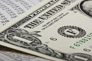 Dolar fiyatı 3.32 ile yeni rekorunu kırdı