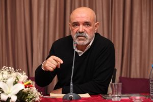 Kesal: Acıyı ve sevinci paylaşmak i&ccedil;in yazıyorum