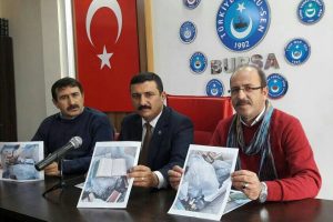 Bursa'da Kuran-ı Kerim'ler &ccedil;&ouml;plere atıldı!