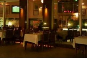 &Uuml;nl&uuml; restoran sahibini vuranlar yakalandı
