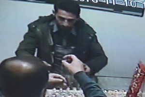 Yarım saatte &ccedil;aldı, 20 dakikada yakalandı