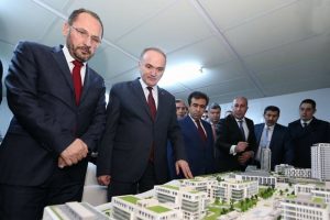 Bakan &Ouml;zl&uuml; Bilişim Vadisi'ni inceledi