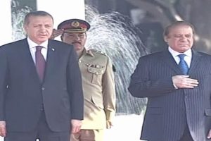 Erdoğan Pakistan'da resmi t&ouml;renle karşılandı
