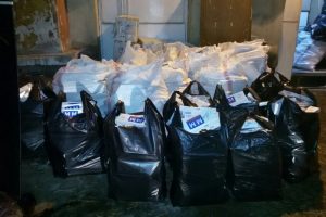 Kayseri'de 43 bin 900 adet ka&ccedil;ak sigara ele ge&ccedil;irildi