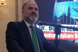 Gedikli T&uuml;rk tipi başkanlık sistemini anlattı