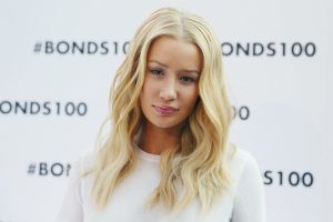 Iggy Azalea geceye damgasını vurdu!