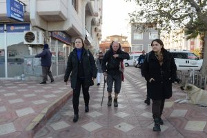 63 yaşında 3 bin 900 kilometre y&uuml;r&uuml;d&uuml;