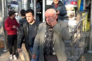Dolandırıcının hesabına yatırdığı parayı bloke ettirdi