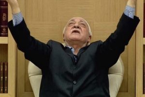 Fetullah G&uuml;len'e ağırlaştırılmış m&uuml;ebbet hapis cezası istemi