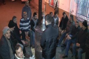 Ataşehir'de 15 g&uuml;nd&uuml;r uyuşturucu n&ouml;beti tutuyorlar