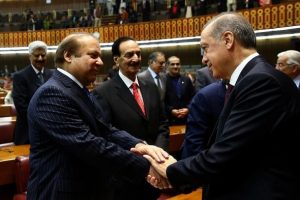 Cumhurbaşkanı Erdoğan'dan Pakistan'a yatırım &ccedil;ağrısı