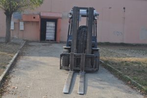 Bursa'da forklifte &ccedil;arpan motosikletli gen&ccedil; ağır yaralandı