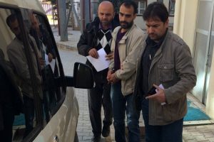 Yine koca dehşeti: &Ccedil;ocuğunun g&ouml;z&uuml; &ouml;n&uuml;nde &ouml;ld&uuml;rd&uuml;