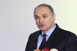 Bakan &Ouml;zl&uuml;'den Bursa'da yatırım &ccedil;ağrısı