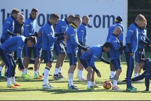 Lens ile van der Wiel, takım &ccedil;alışmasında...