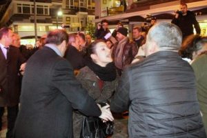 Kadınların eylemine polis m&uuml;dahalesi: 12 g&ouml;zaltı