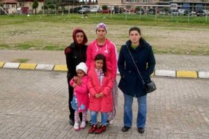 &Ccedil;ocuk gelinler eşlerinin tahliyesini istiyor