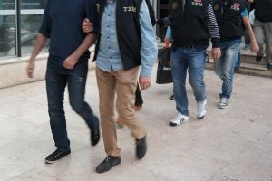 Mardin'de ter&ouml;r operasyonu: 31 g&ouml;zaltı