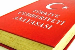 Anayasada AK Parti ile MHP komisyon i&ccedil;in anlaştı