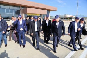 Bursa Valisi K&uuml;&ccedil;&uuml;k ve eski Bakan Ala 'T&uuml;rk Kartalı'nı inceledi