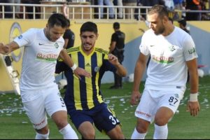Tuncay Şanlı'nın Sakaryaspor'u 9 kişi ile 90'da...