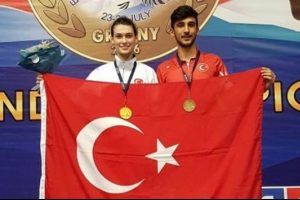 Milli tekvandocudan g&uuml;m&uuml;ş madalya!