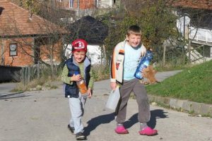 'Eve d&ouml;n&uuml;ş&uuml;n sembol&uuml;' Boşnaklar geleceklerinden endişeli