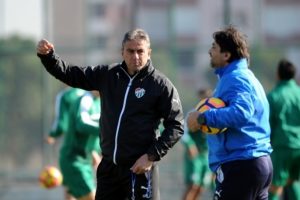 Bursaspor'da kadro istikrarsızlığı