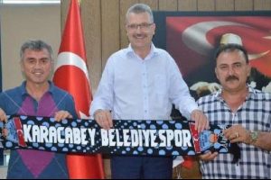 Karacabey Birlikspor'da &Uuml;mit Şeng&uuml;l ile yollarını ayırdı