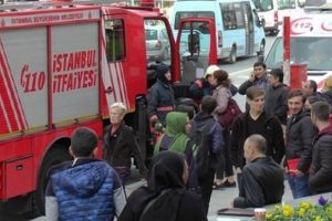 AVM'de meydana gelen yangın paniğe neden oldu