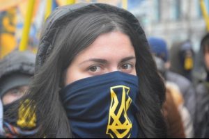 Kiev'de ihtilalin yıl d&ouml;n&uuml;m&uuml;nde olaylar &ccedil;ıktı