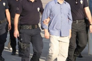 FET&Ouml;'n&uuml;n finansal kaynaklarına 9 ilde eş zamanlı operasyon