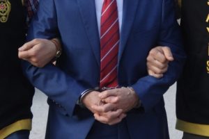Denizli'de 33 iş adamı FET&Ouml;'den tutuklandı