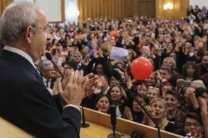 Kılı&ccedil;daroğlu: AKP'ye geri adım attıran bu &uuml;lkenin kadınları
