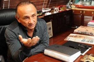 &Uuml;nl&uuml; iş adamı İhsan Kalkavan i&ccedil;in yakalama kararı
