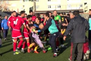 Zonguldak'ta amat&ouml;r lig ma&ccedil;ında kavga