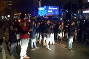 Levent'te İETT protestosu: Yolu kapattılar