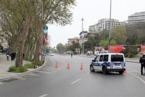 İstanbul'un g&ouml;beğinde bu yollar 3 g&uuml;n trafiğe kapalı