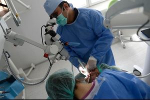 'Titanyum implantların kanserle ilişkisi yok'