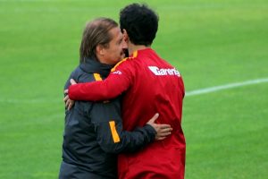 Sel&ccedil;uk İnan ile Ayhan Akman arasındaki buzlar eridi