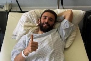 Bursasporlu Serdar Kurtuluş Almanya'da ameliyat oldu