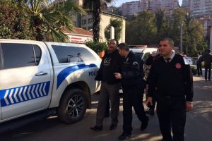 Hastaneden firar etti: Cezaevi &ccedil;ok kalabalık
