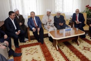 G&ouml;rmez'den şehit kaymakamın evine ziyaret