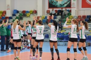 Filenin Timsahları, Salihli Belediyespor'a set vermedi